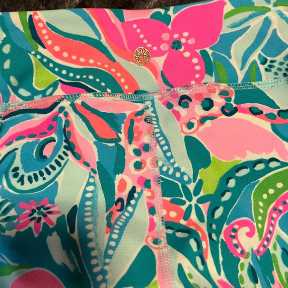 lilly pulitzer weekender crop leggings - luxletic - Picture 3 of 4